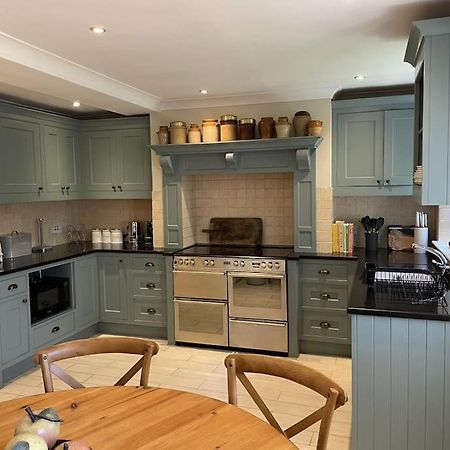 Holly Cottage, 2, Northbrook Park, Farnham-Up To 6 Adults Farnham (Surrey) Exterior foto