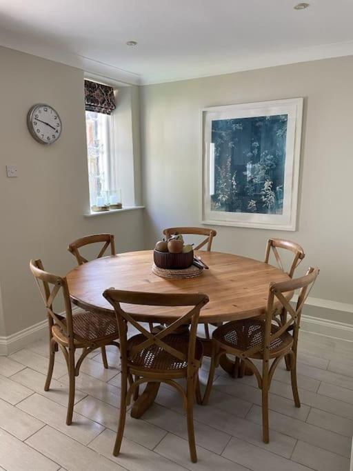 Holly Cottage, 2, Northbrook Park, Farnham-Up To 6 Adults Farnham (Surrey) Exterior foto